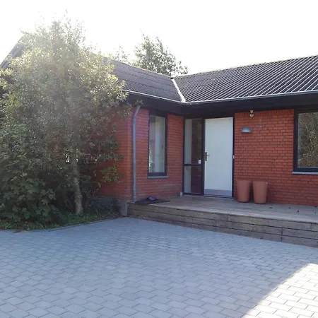 Holiday P. Lundsvej 098623